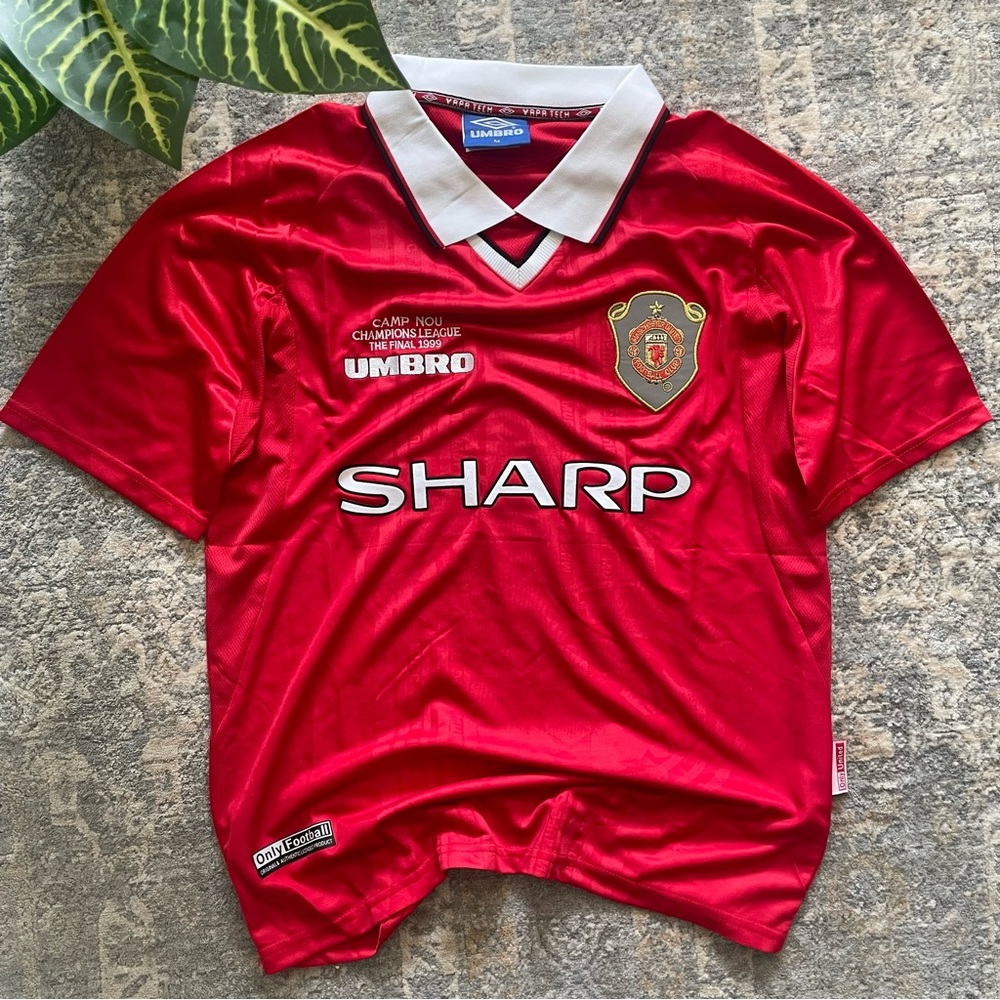 Vintage Man U 1999 Umbro Jersey Size Medium